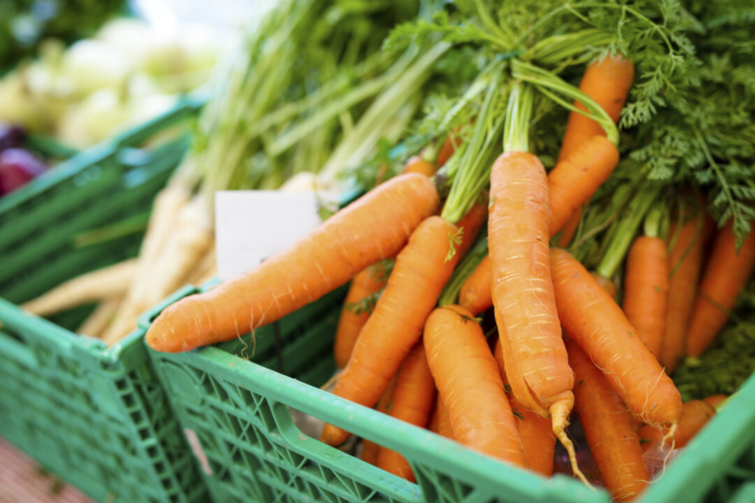 We know that buying from local farms strengthens our local economy.(kjekol/iStock)
