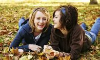 Why We Should Stop Calling Women ‘Pretty’ (And What to Say Instead)
