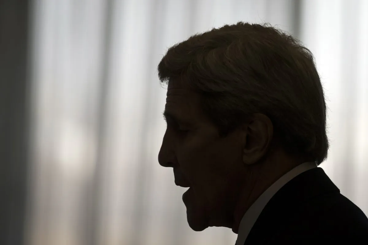 U.S. Secretary of State John Kerry gives a briefing to the media at Amman Civil Airport in Amman, Jordan, Saturday, Oct. 24, 2015. Kerry is in Jordan renewing his push to ease violence and tension between Israel and the Palestinians. (Carlo Allegri/Pool Photo via AP)