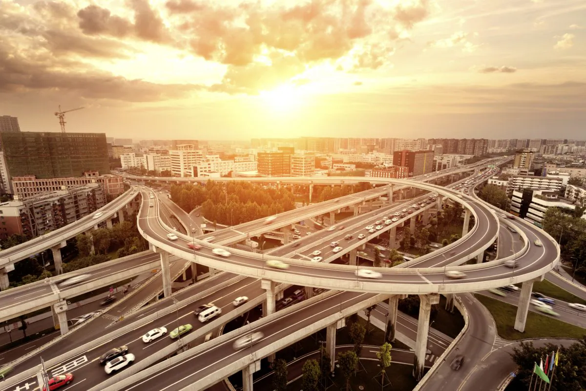 A complex highway intersection. (Zhudifeng/iStock)
