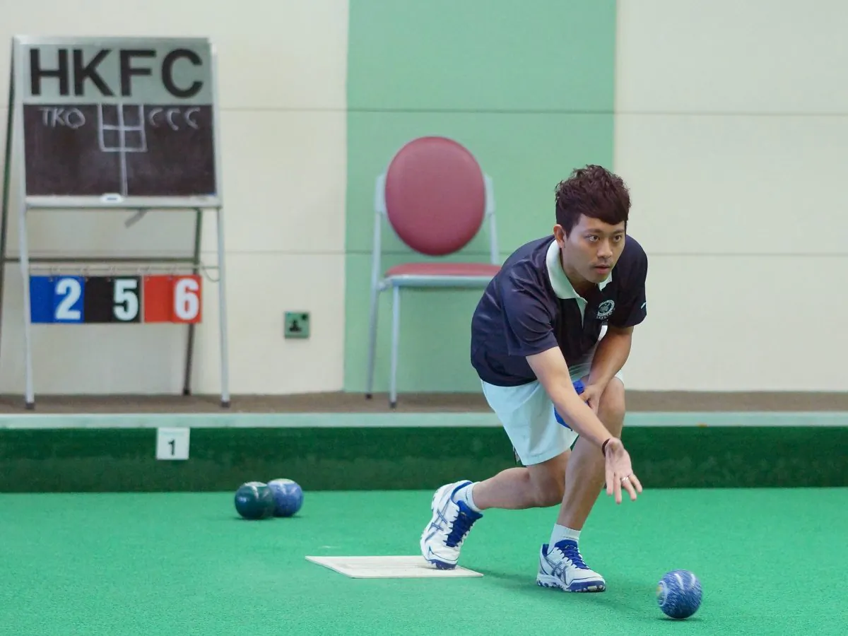 Wong Chun Yat (Photo) from Craigengower Cricket Club paired with Robin Chok to win the Indoor Pairs at the Hong Kong Football Club green on Wednesday Oct 21, defeating Kenneth So and Chiu Chun Hung from Victoria Lawn Bowls Club in the final.
(Mike Worth)