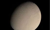 Saturn’s Moon Enceladus to Be Examined by Spacecraft Cassini for Signs of Life