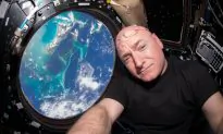 Astronaut Completes Spacewalk Right Before Setting US Record