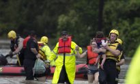 Storms, Tornadoes Lash Texas; Death Toll Rises to 5