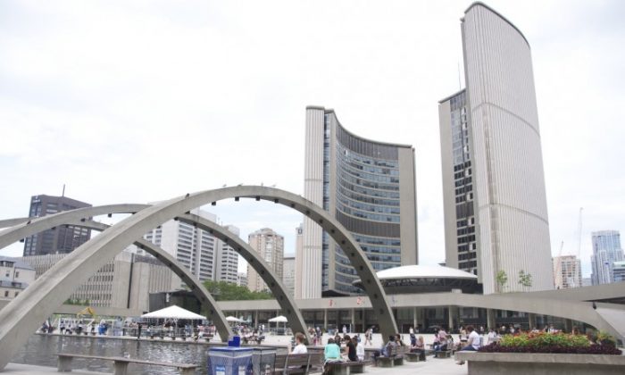 Toronto City Hall in Nathan Phillips Square in a file photo. (Yue Pang/The Epoch Times)