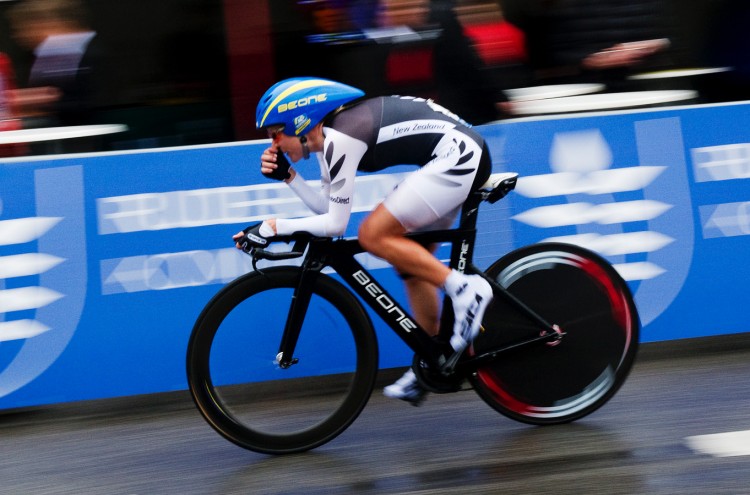 Linda Villumsen took the lead from Tara Whitten but lost it to Arndt. (Jonathan Nackstrand/AFP/Getty Images) Linda Villumsen took the lead from Tara Whitten but lost it to Arndt. (Jonathan Nackstrand/AFP/Getty Images)