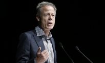 Time Warner CEO Signals Delays for DC Shows on Netflix, Hulu