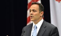 2 Kentucky Governors, Past and Present, in Acrid Public Feud