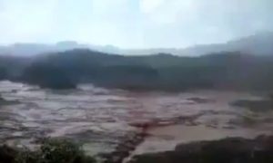 Terrifying Video Shows Dam Break in Mariana, Brazil