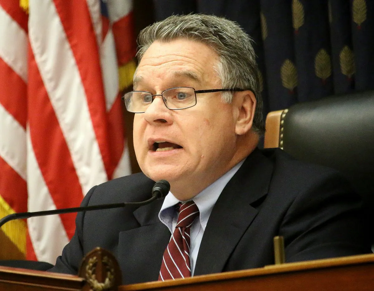 Christopher Smith (R-N.J.), chairman of the House Subcommittee on Africa, Global Health, Global Human Rights, and International Organizations, Committee on Foreign Affairs, holds a hearing on the State Department’s 2005 Trafficking In Persons Report on Nov. 4. (Gary Feuerberg/Epoch Times)