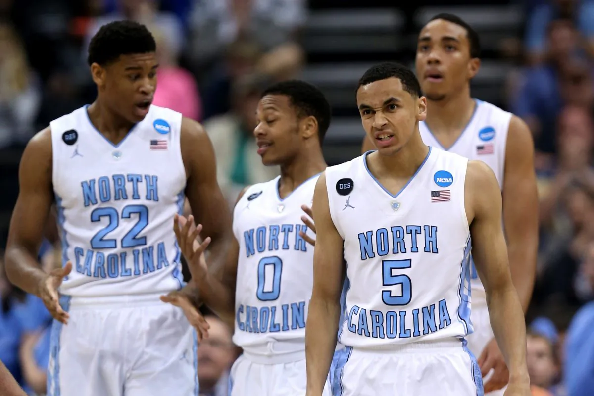 Marcus Paige (R) and the North Carolina Tar Heels should have a title-contending team this year. (Mike Ehrmann/Getty Images)