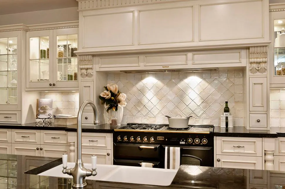 Kitchen renovations allow for custom features. (Eieihome.com)