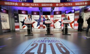 Viewers' Guide: Clinton Looks to Deflect Sanders' Critique