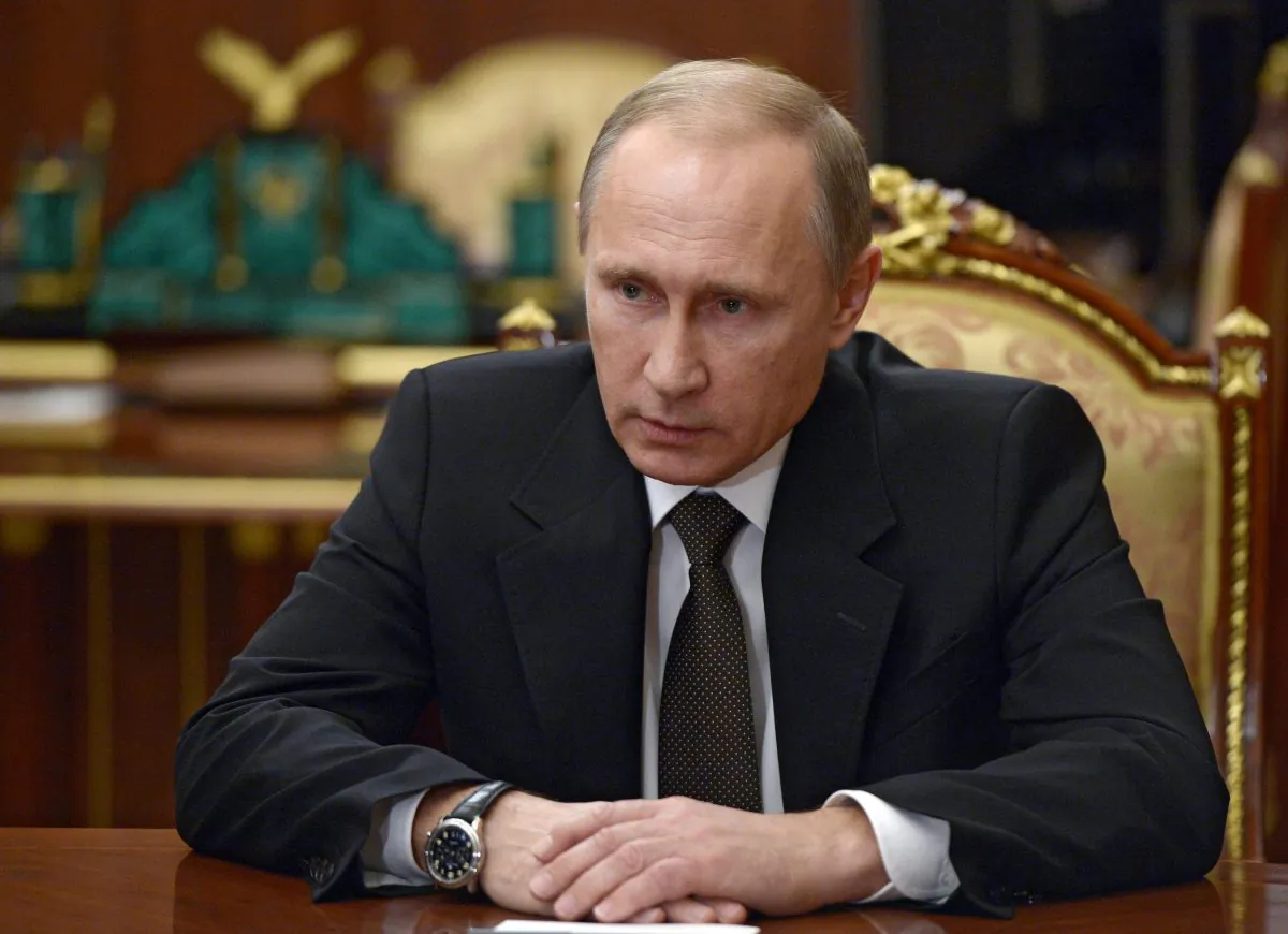 Russian President Vladimir Putin heads a meeting in Moscow's Kremlin, Russia, on Nov. 17, 2015. (Alexei Nikolsky/Sputnik, Kremlin Pool via AP)