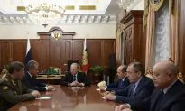 Putin Vows to Hunt Down, Punish Those Who Bombed Russian Jet