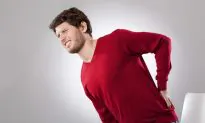 A Doctor Discusses Lower Back Pain and His Own ‘Back Attack’
