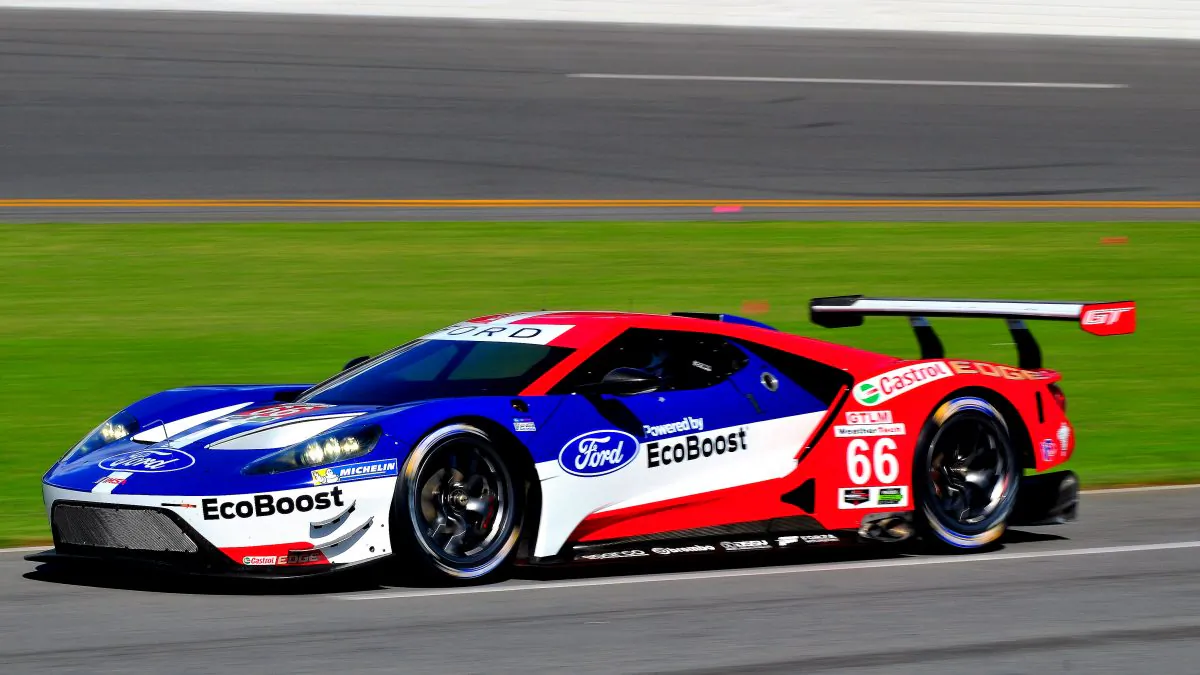The much-anticipated Ford GT made its official U.S. testing debut. (Bill Kent/Epoch Times)