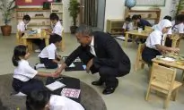 Obama Tries to Put Human Face on Syrian Refugee Debate