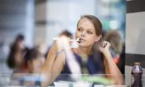 Quiet Breathing Makes Food Taste Better