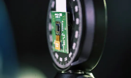 Camera Prototype Is Thinner Than a Dime