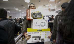 JCPenney, Macy's, Dollar General Black Friday 2016 Deals: Hours, Sales, Doorbusters, Opening and Closing Times