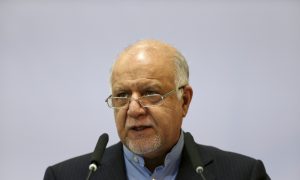 Iran Lures Foreign Investors With New Oil Contracts