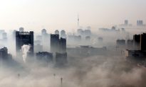 More Chinese Cities Issue Red Alerts for Heavy Smog