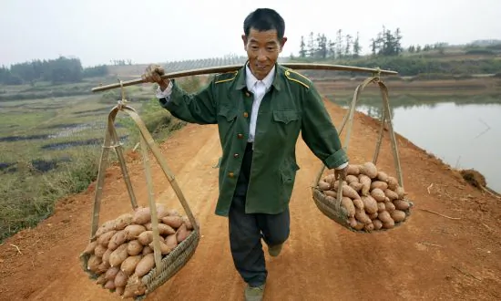 China Rebalancing Could Take 25 Years Says Peking University Professor