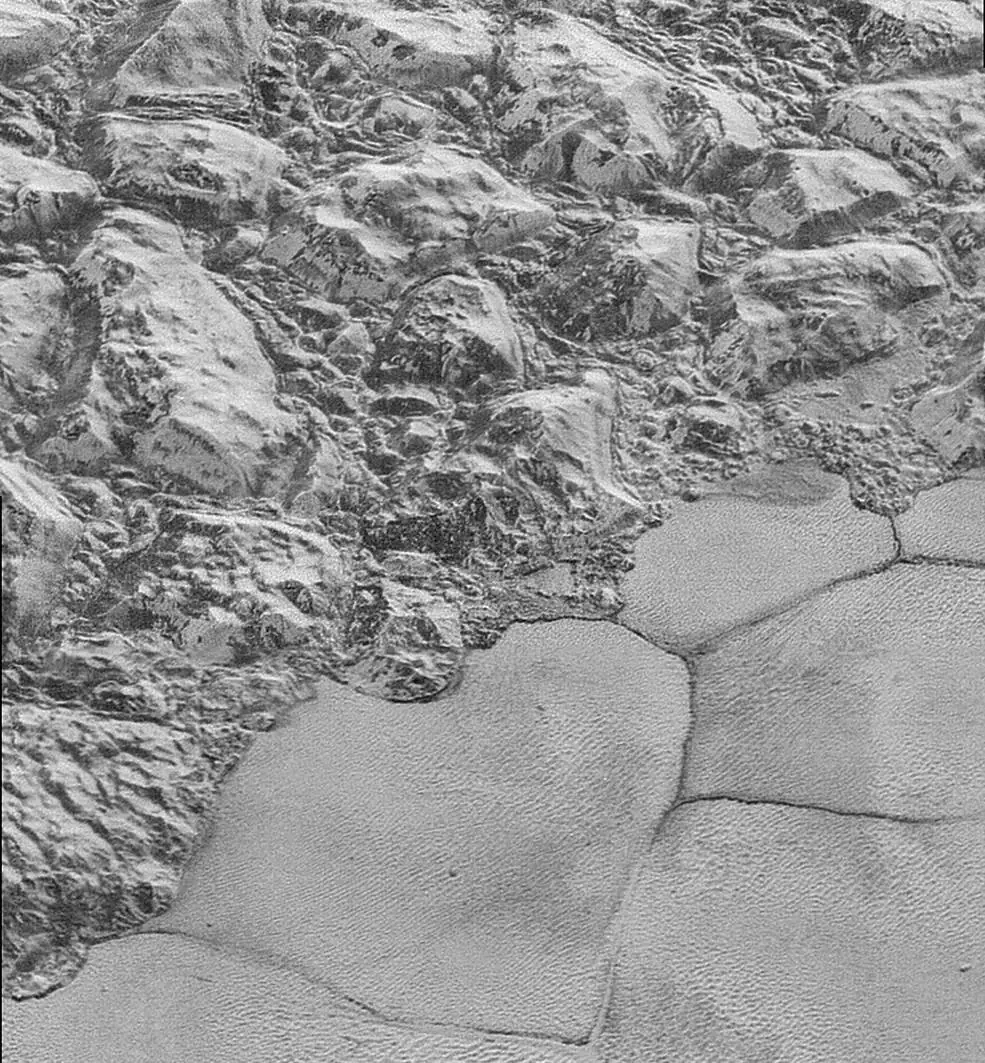 (NASA/JHUAPL/SwRI)