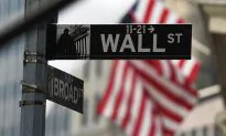 Global Stocks in Narrow Ranges as US Payrolls Loom