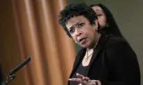 Responding to Mistrust, Feds Investigate Chicago Police