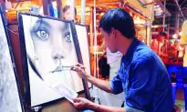 An Evening at Wua Lai Street, Chiang Mai