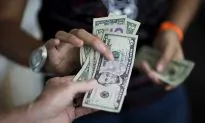 Top Economist Warns: Risk of US Recession ‘Increasing’