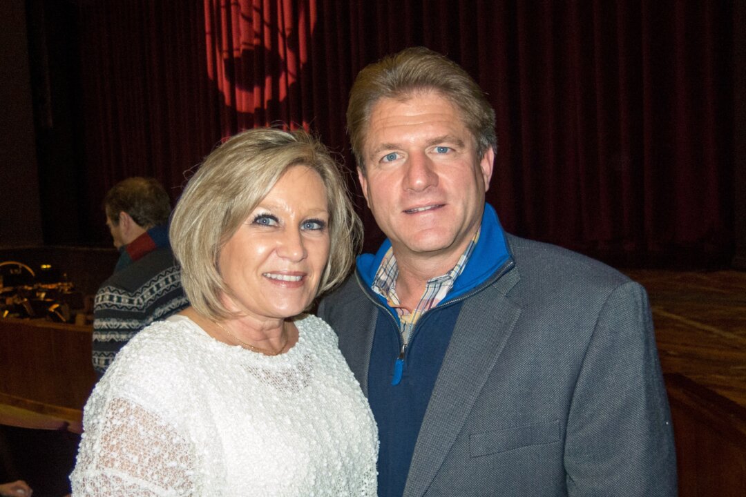 Mr. and Mrs. Brent Keller enjoy Shen Yun Performing Arts at Ogden's Val A. Browning Center, on Dec. 26, 2015. (Youzhi Ma/Epoch Times)