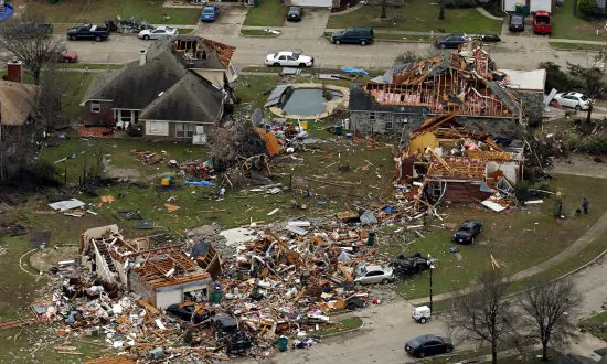 Texas Cleans Up After Twisters, Snow and Ice Pelt Midwest