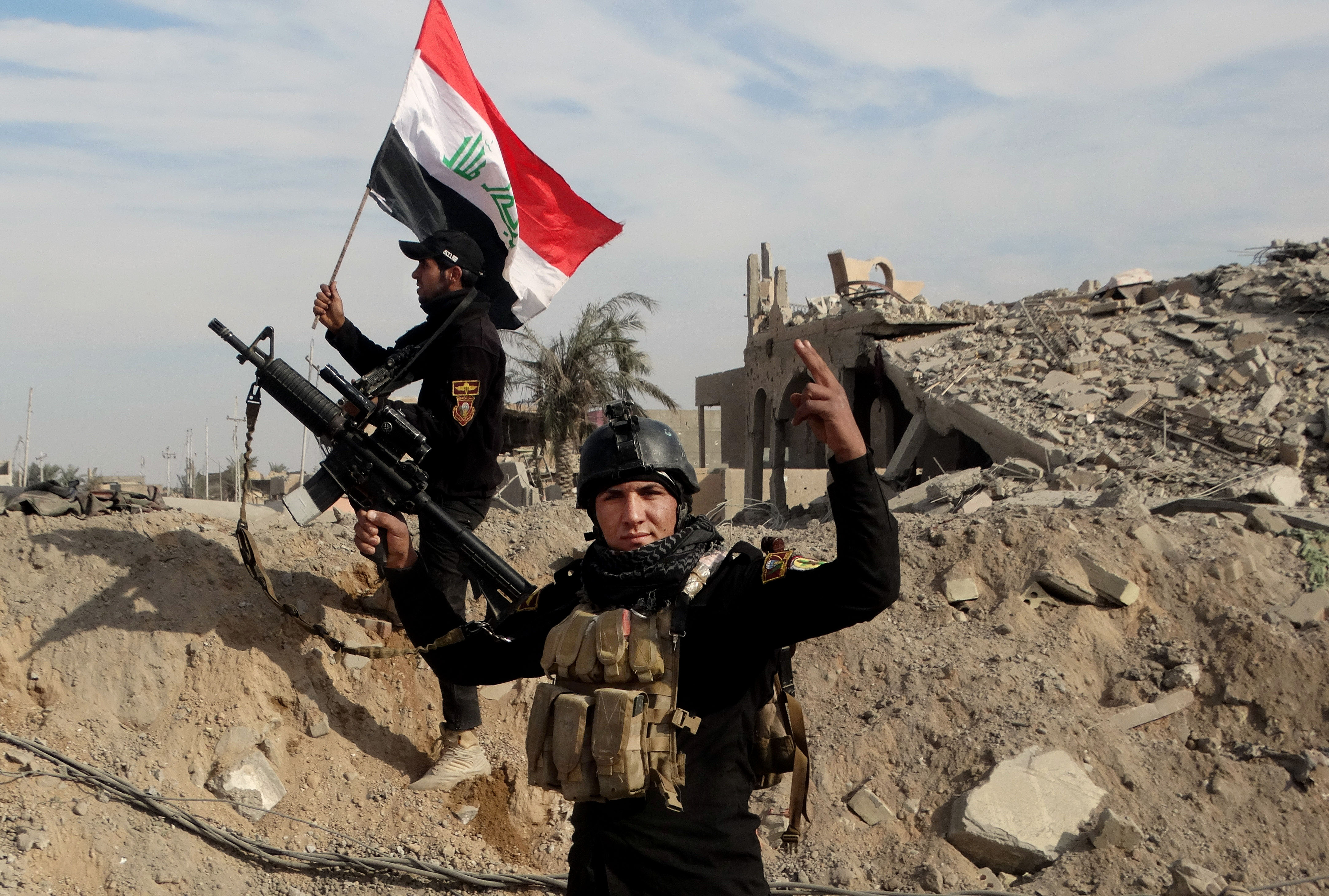 Игил объявил войну. Ирак город Рамади. Флаг армии Ирака.