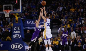 Watch: AMAZING Three-Point Showdown Between Stephen Curry and Omri Casspi
