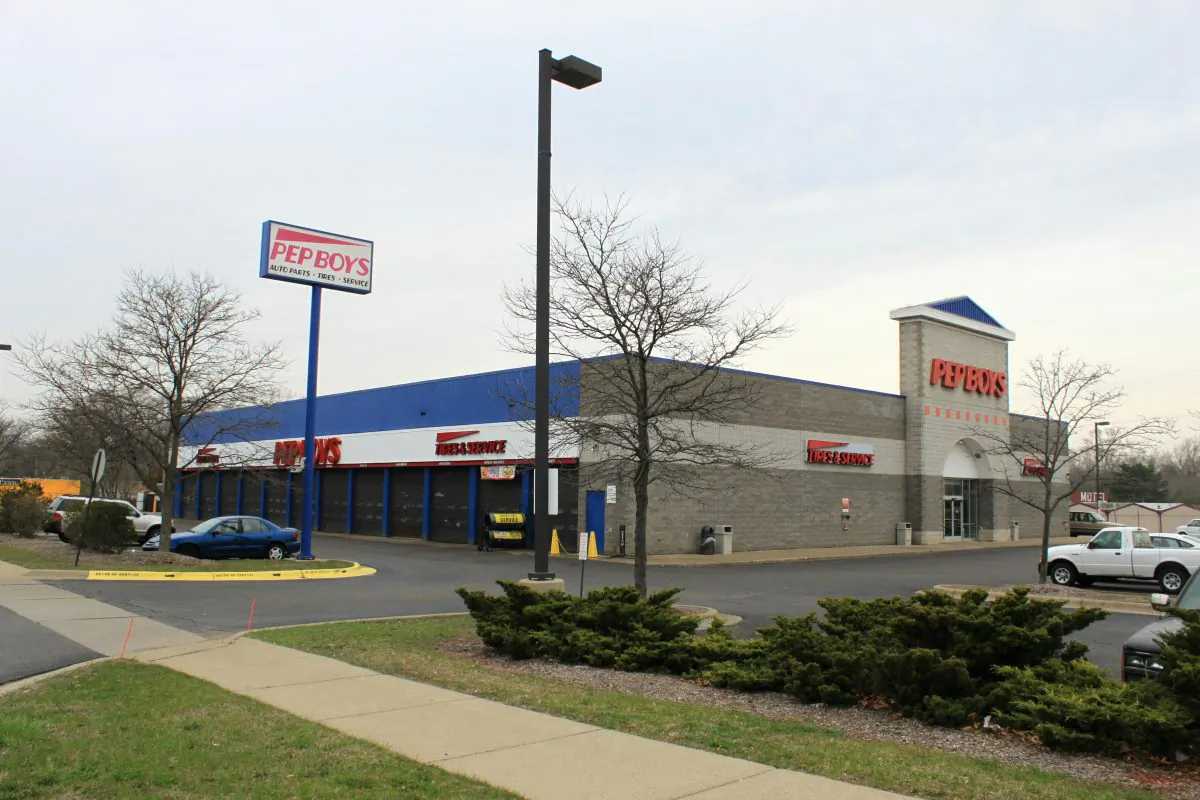 A Pep Boys store in Farmington Hills, Mich., on April 25, 2011. (Dwight Burdette/Wikimedia, CC BY 3.0)