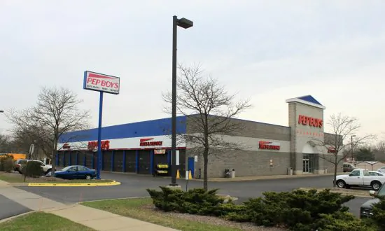 Pep Boys Agrees to Be Bought by Icahn for $1 Billion