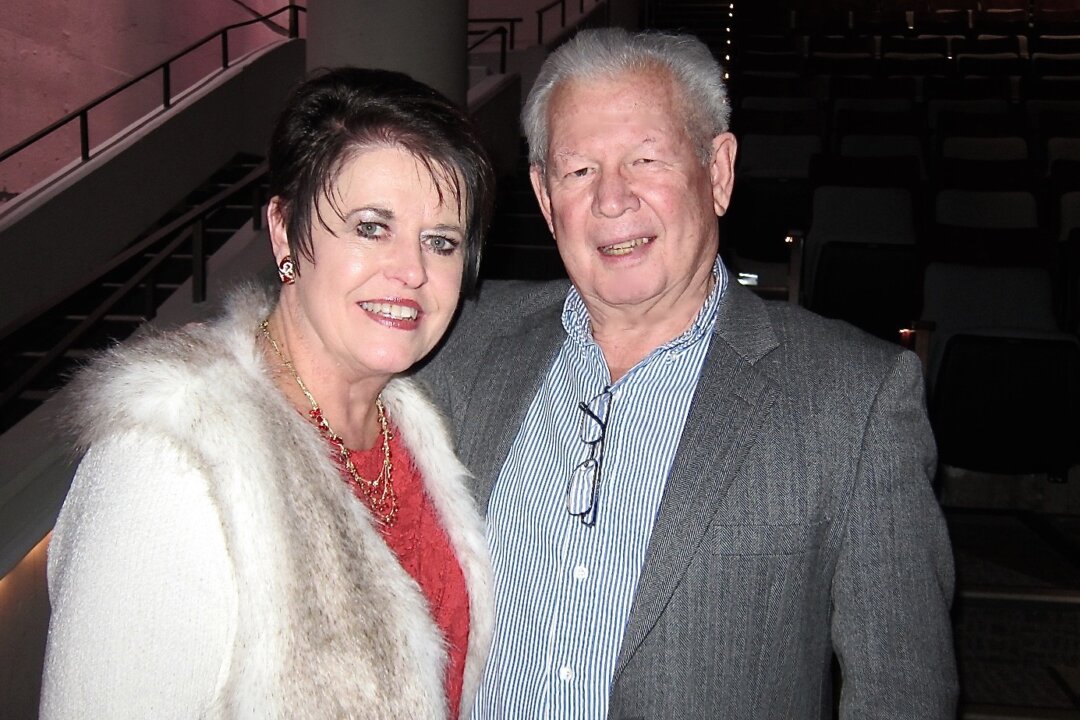 Jamie and Art Whitefield from Detroit enjoy Shen Yun Performing Arts at the DeVos Performance Hall, in Grand Rapids, on Dec. 30, 2015. (Valerie Avore/Epoch Times)
