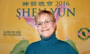 Shen Yun Stories Tell of Hope and Freedom