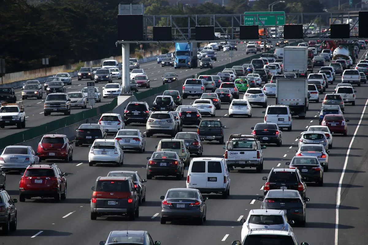 Traffic makes its way along Interstate 80 in Berkeley, Calif., on July 1, 2015. (Justin Sullivan/Getty Images)