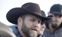 Eyewitnesses Say Oregon Militiaman Shot Dead by Police ‘Had His Hands in the Air’