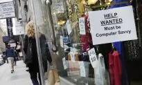 US Employers Hire at Blistering Pace, Defying Global Trends