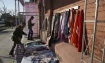 Iran’s Needy Get Winter Clothes From ‘Walls of Kindness’