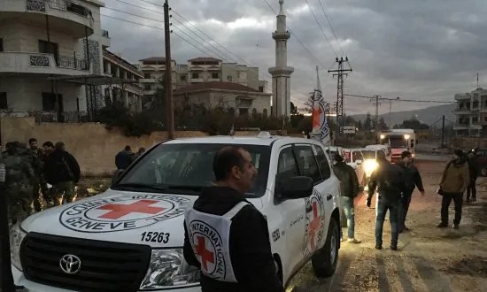 Aid Convoys Reach 3 Syria Communities Besieged for Months