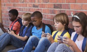 Screen Time for Kids: 5 Ways for Parents to Manage Technology at Home