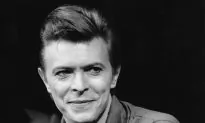 Viral Video Shows Unique ‘Cookie” Tribute to David Bowie