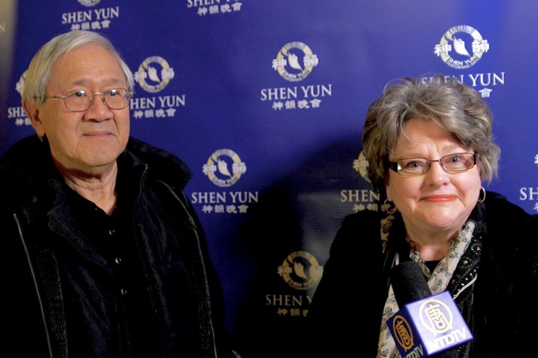 Mr. Wing Loo and his wife Yvonne, after Shen Yun Performing Arts, on Jan. 12, 2016, left them feeling adamant that everyone needs to see this performance. (Courtesy of NTD Television)