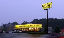 70-Year-Old Cane-Wielding Vietnam Vet Stops Waffle House Armed Robbery